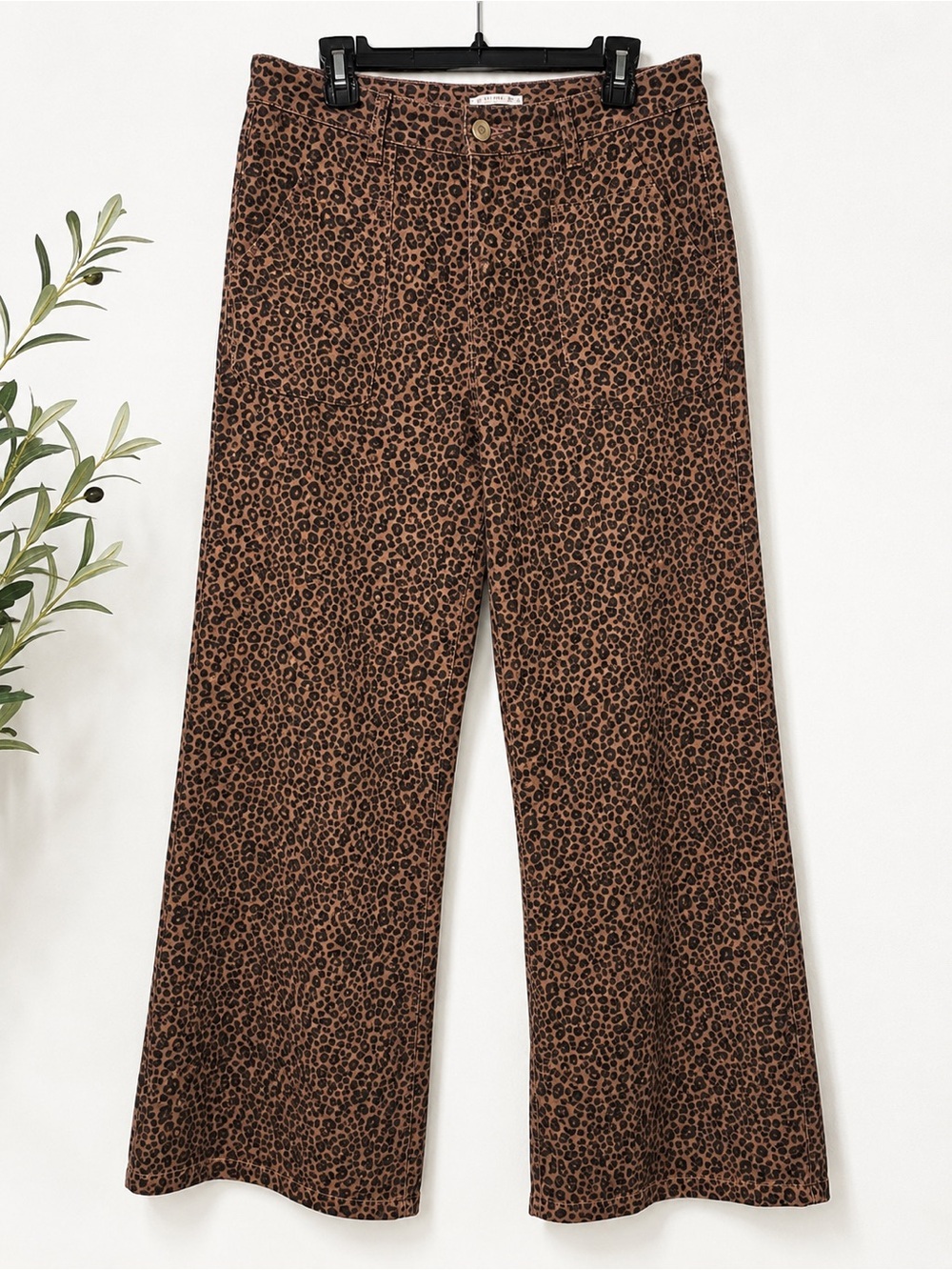 Luvamia Leopard Print Wide Leg Jeans XL High Rise Stretch Animal Print Pants NWT - Picture 2 of 8